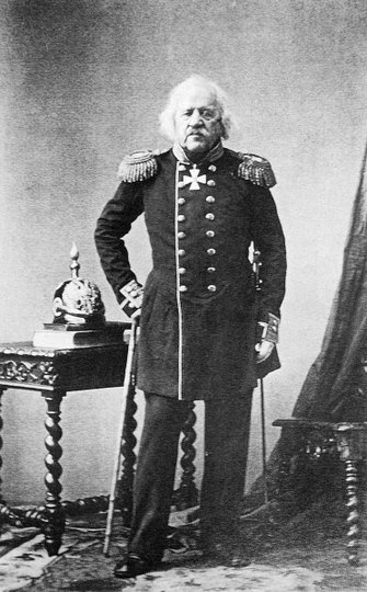 Иллюстрация к книге — Таков мой век [i_013.jpg]