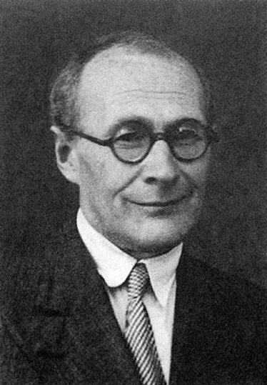 Иллюстрация к книге — Таков мой век [i_045.jpg]