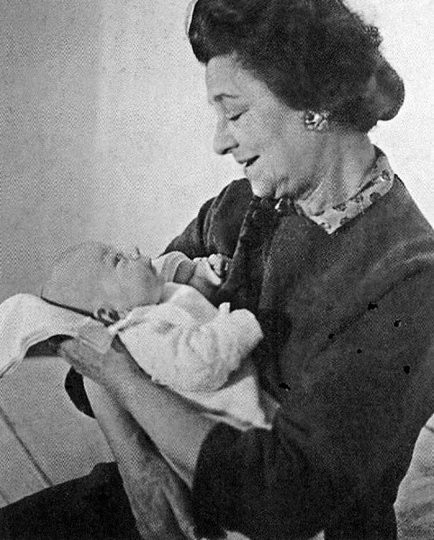 Иллюстрация к книге — Таков мой век [i_071.jpg]