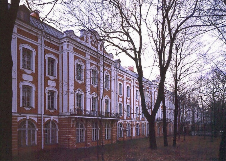 Иллюстрация к книге — Амбарцумян [i_010.jpg]