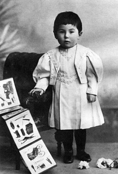 Иллюстрация к книге — Катаев. Погоня за вечной весной [i_010.jpg]