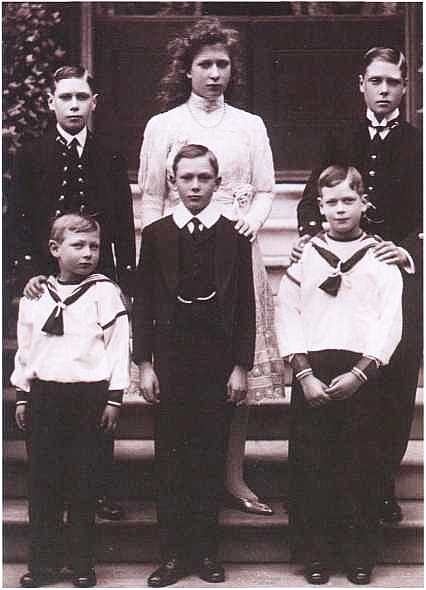 Иллюстрация к книге — Виндзоры [i_065.jpg]