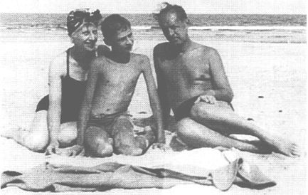 Иллюстрация к книге — Вера (Миссис Владимир Набоков) [i_031.jpg]