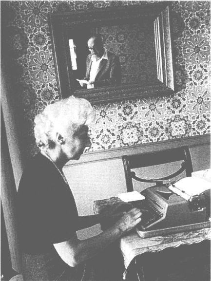 Иллюстрация к книге — Вера (Миссис Владимир Набоков) [i_034.jpg]