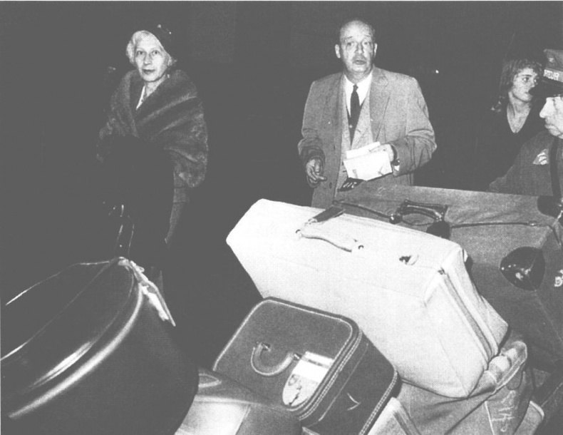 Иллюстрация к книге — Вера (Миссис Владимир Набоков) [i_036.jpg]