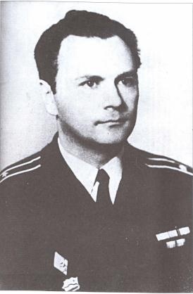 Иллюстрация к книге — Мятежный «Сторожевой». Последний парад капитана 3-го ранга Саблина [img30c5.jpg]