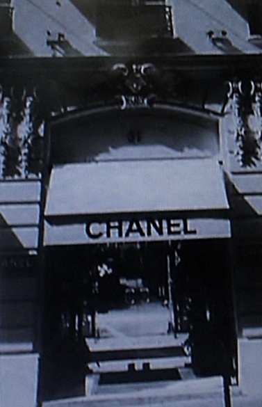 Иллюстрация к книге — Загадочная Коко Шанель [_014.jpg]