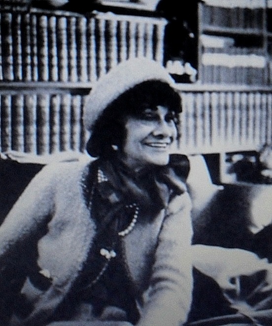 Иллюстрация к книге — Загадочная Коко Шанель [_034.jpg]