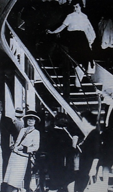 Иллюстрация к книге — Загадочная Коко Шанель [_045.jpg]