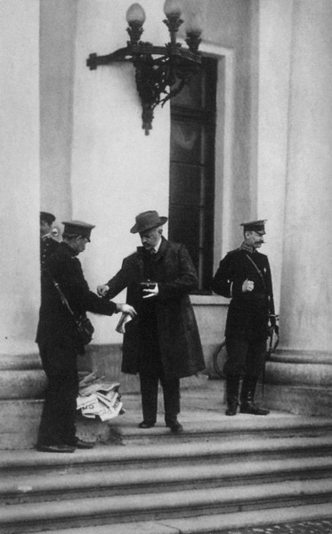 Иллюстрация к книге — Азеф [i_037.jpg]