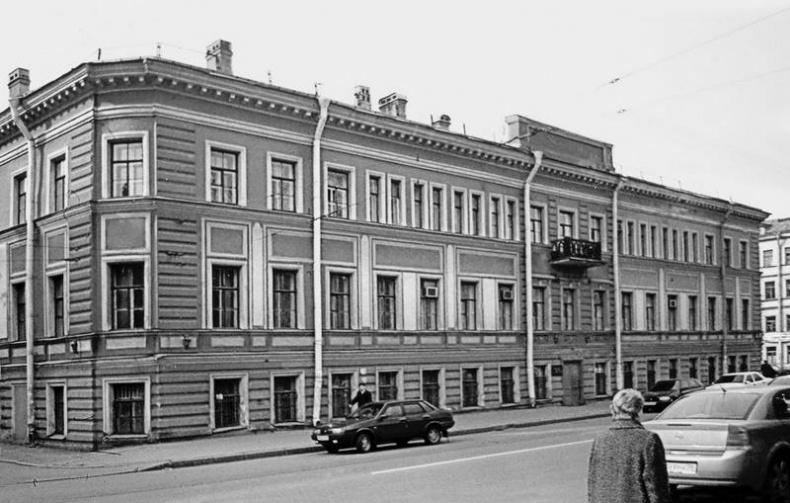 Иллюстрация к книге — Зодчий. Жизнь Николая Гумилева [i_007.jpg]