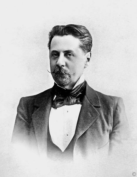 Иллюстрация к книге — Зодчий. Жизнь Николая Гумилева [i_018.jpg]