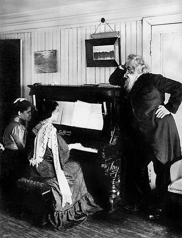 Иллюстрация к книге — Зодчий. Жизнь Николая Гумилева [i_078.jpg]