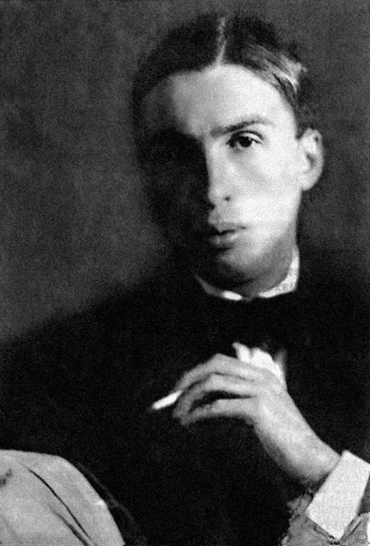 Иллюстрация к книге — Зодчий. Жизнь Николая Гумилева [i_135.jpg]