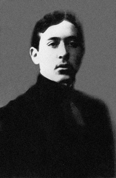 Иллюстрация к книге — Зодчий. Жизнь Николая Гумилева [i_152.jpg]