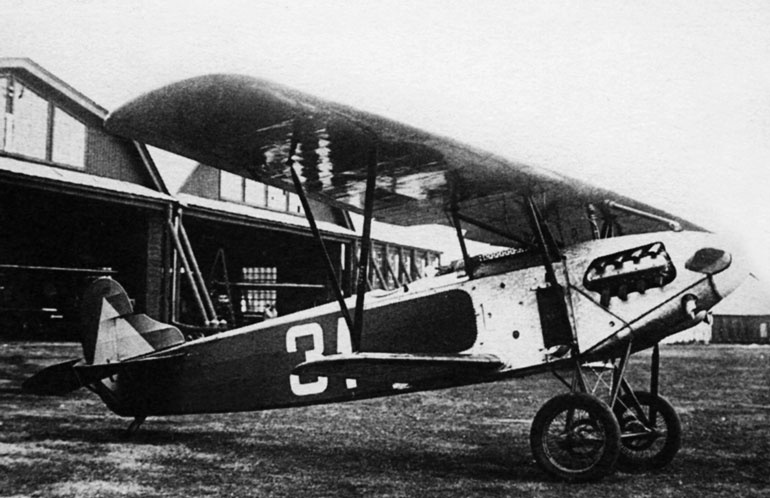 Иллюстрация к книге — Чкалов. Взлет и падение великого пилота [i_014.jpg]