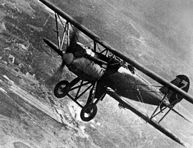 Иллюстрация к книге — Чкалов. Взлет и падение великого пилота [i_040.jpg]