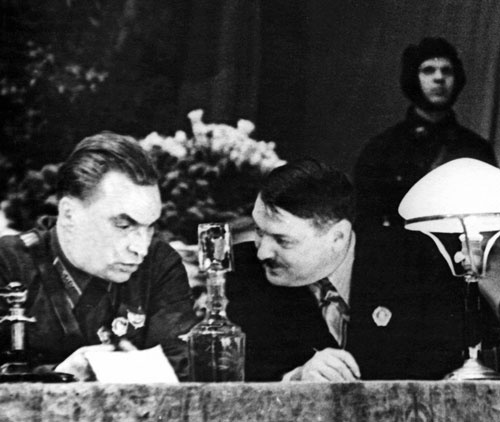 Иллюстрация к книге — Чкалов. Взлет и падение великого пилота [i_070.jpg]