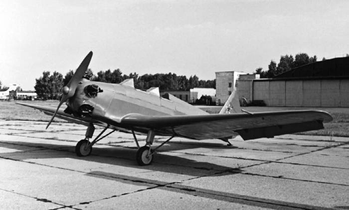 Иллюстрация к книге — Неизвестный Яковлев. "Железный" авиаконструктор [neizyak_1672_img_010.jpg]