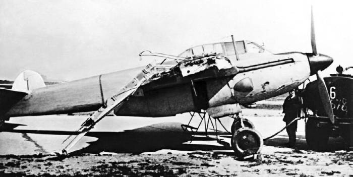 Иллюстрация к книге — Неизвестный Яковлев. "Железный" авиаконструктор [neizyak_1672_img_018.jpg]