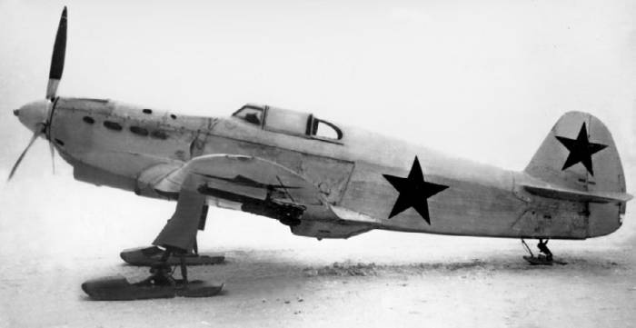 Иллюстрация к книге — Неизвестный Яковлев. "Железный" авиаконструктор [neizyak_1672_img_029.jpg]