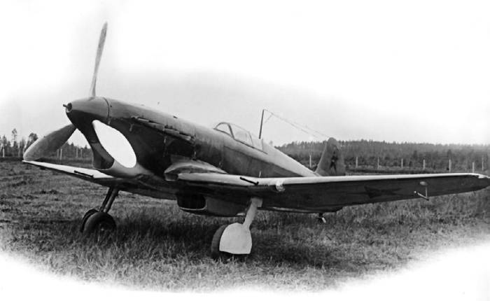 Иллюстрация к книге — Неизвестный Яковлев. "Железный" авиаконструктор [neizyak_1672_img_040.jpg]