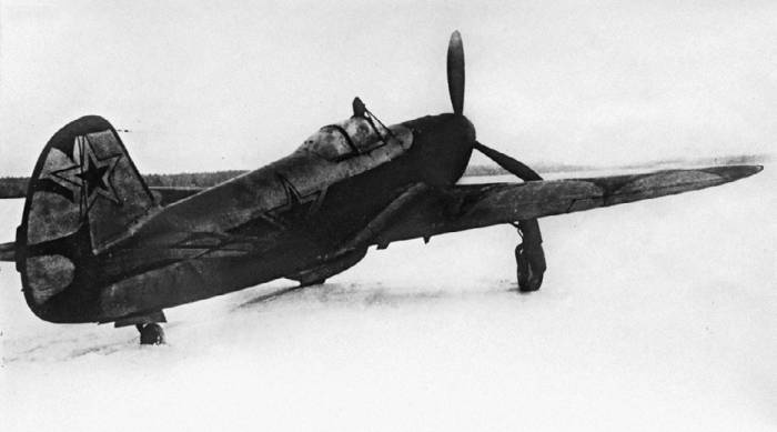 Иллюстрация к книге — Неизвестный Яковлев. "Железный" авиаконструктор [neizyak_1672_img_073.jpg]