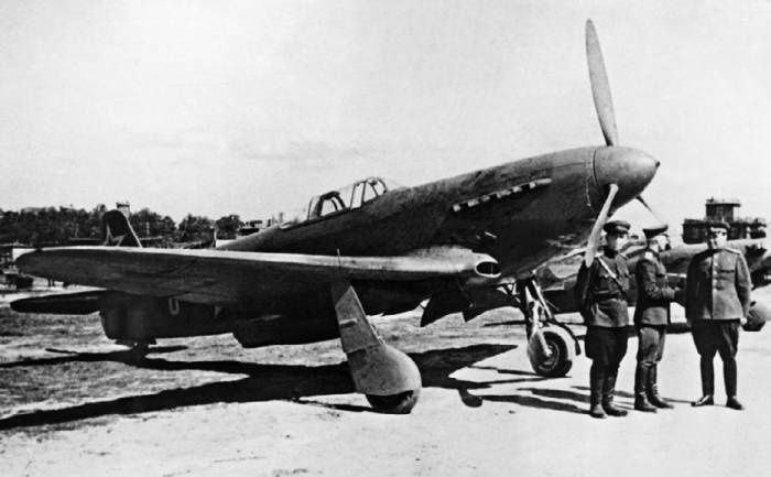 Иллюстрация к книге — Неизвестный Яковлев. "Железный" авиаконструктор [neizyak_1672_img_080.jpg]