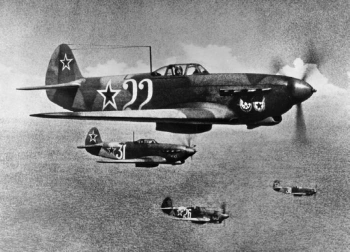 Иллюстрация к книге — Неизвестный Яковлев. "Железный" авиаконструктор [neizyak_1672_img_091.jpg]