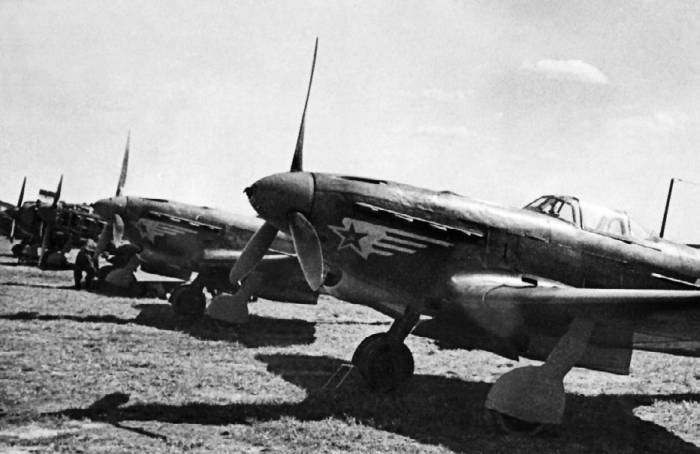 Иллюстрация к книге — Неизвестный Яковлев. "Железный" авиаконструктор [neizyak_1672_img_092.jpg]