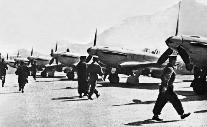 Иллюстрация к книге — Неизвестный Яковлев. "Железный" авиаконструктор [neizyak_1672_img_119.jpg]