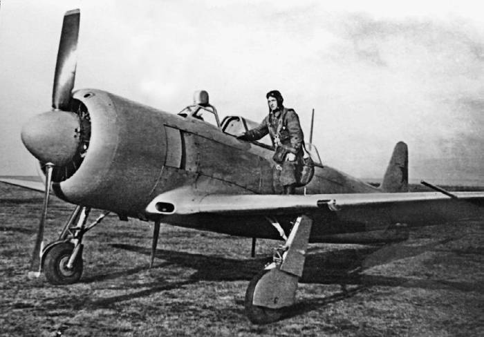 Иллюстрация к книге — Неизвестный Яковлев. "Железный" авиаконструктор [neizyak_1672_img_128.jpg]