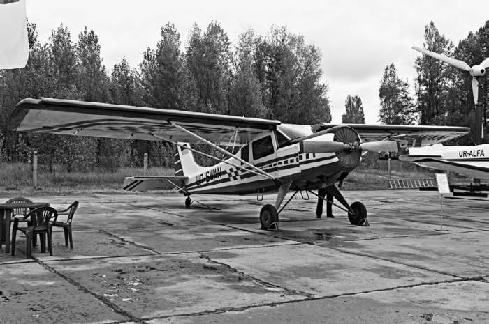 Иллюстрация к книге — Неизвестный Яковлев. "Железный" авиаконструктор [neizyak_1672_img_162.jpg]