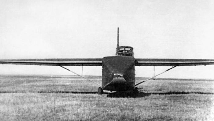 Иллюстрация к книге — Неизвестный Яковлев. "Железный" авиаконструктор [neizyak_1672_img_166.jpg]