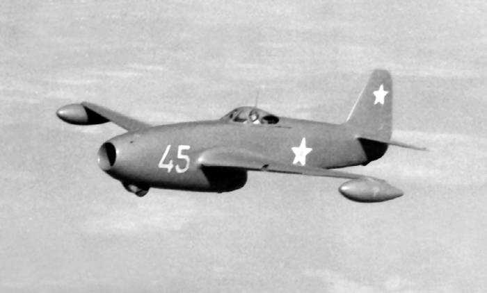 Иллюстрация к книге — Неизвестный Яковлев. "Железный" авиаконструктор [neizyak_1672_img_187.jpg]