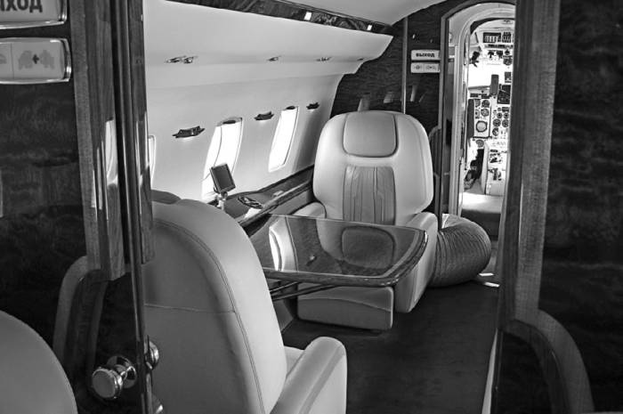 Иллюстрация к книге — Неизвестный Яковлев. "Железный" авиаконструктор [neizyak_1672_img_279.jpg]