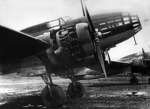 Иллюстрация к книге — Неизвестный Ильюшин. Триумфы отечественного авиапрома [i_014.jpg]