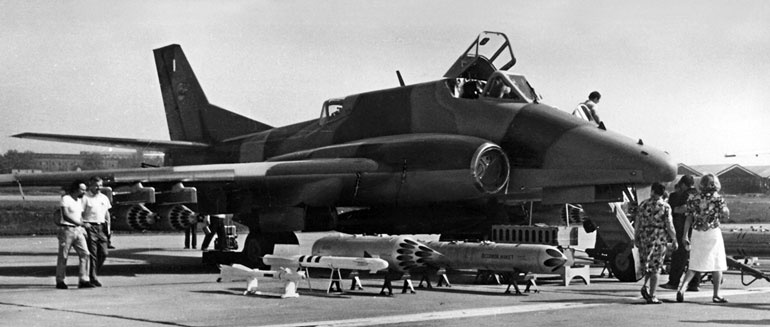 Иллюстрация к книге — Неизвестный Ильюшин. Триумфы отечественного авиапрома [i_057.jpg]