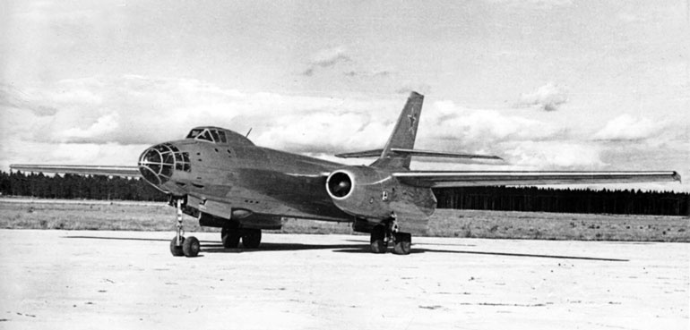 Иллюстрация к книге — Неизвестный Ильюшин. Триумфы отечественного авиапрома [i_079.jpg]