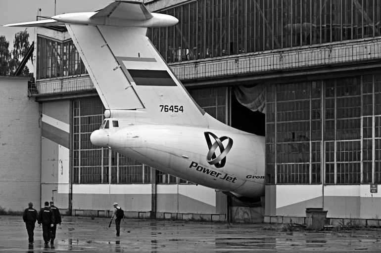 Иллюстрация к книге — Неизвестный Ильюшин. Триумфы отечественного авиапрома [i_159.jpg]