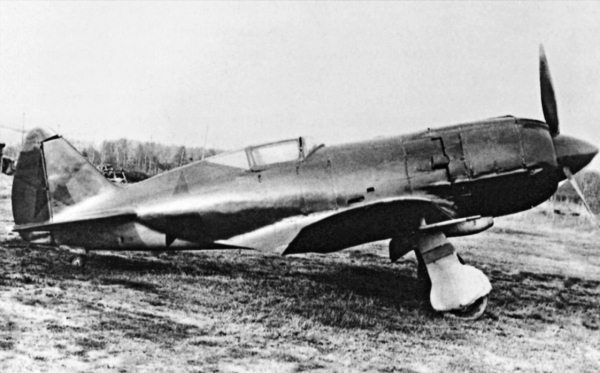 Иллюстрация к книге — Неизвестный "МиГ". Гордость советского авиапрома [i_015.jpg]