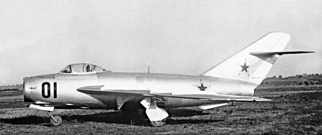 Иллюстрация к книге — Неизвестный "МиГ". Гордость советского авиапрома [i_059.jpg]