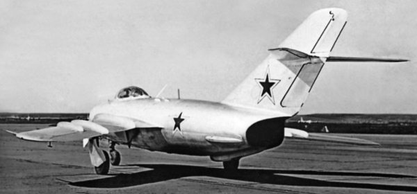 Иллюстрация к книге — Неизвестный "МиГ". Гордость советского авиапрома [i_070.jpg]