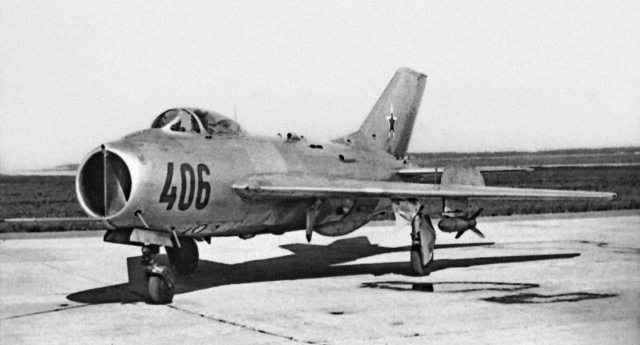 Иллюстрация к книге — Неизвестный "МиГ". Гордость советского авиапрома [i_094.jpg]