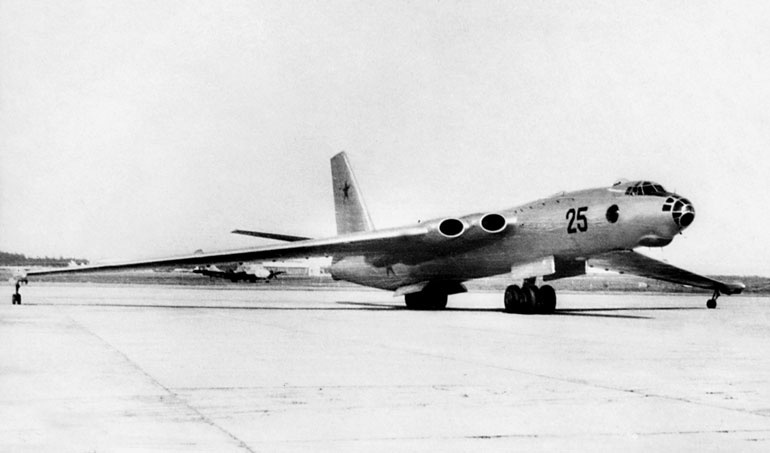 Иллюстрация к книге — Мясищев. Неудобный гений. Забытые победы советской авиации [i_040.jpg]