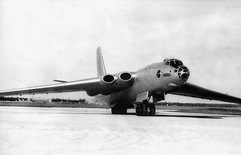 Иллюстрация к книге — Мясищев. Неудобный гений. Забытые победы советской авиации [i_043.jpg]