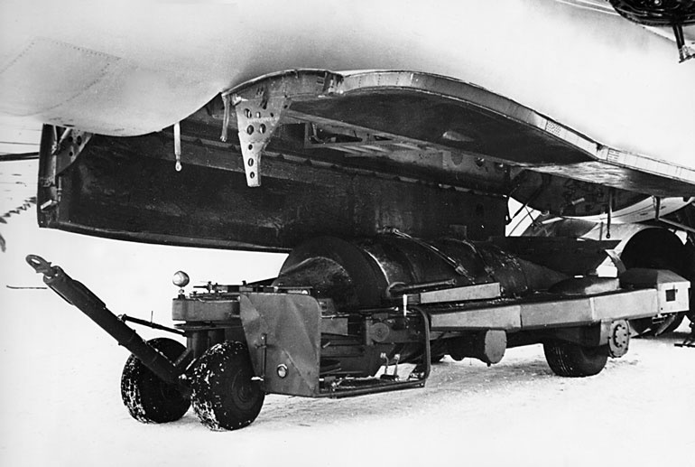 Иллюстрация к книге — Мясищев. Неудобный гений. Забытые победы советской авиации [i_068.jpg]