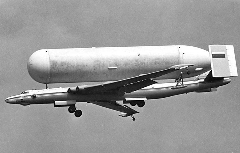 Иллюстрация к книге — Мясищев. Неудобный гений. Забытые победы советской авиации [i_088.jpg]