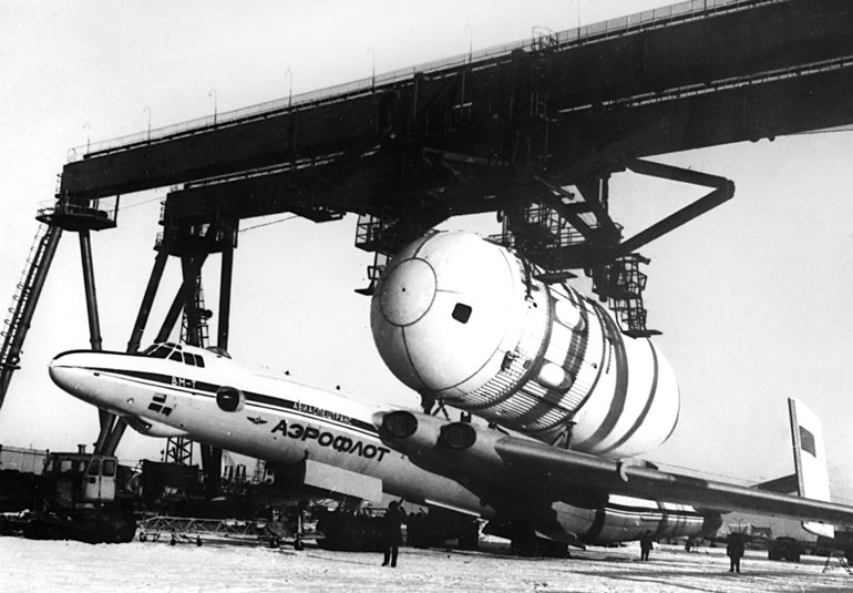 Иллюстрация к книге — Мясищев. Неудобный гений. Забытые победы советской авиации [i_090.jpg]