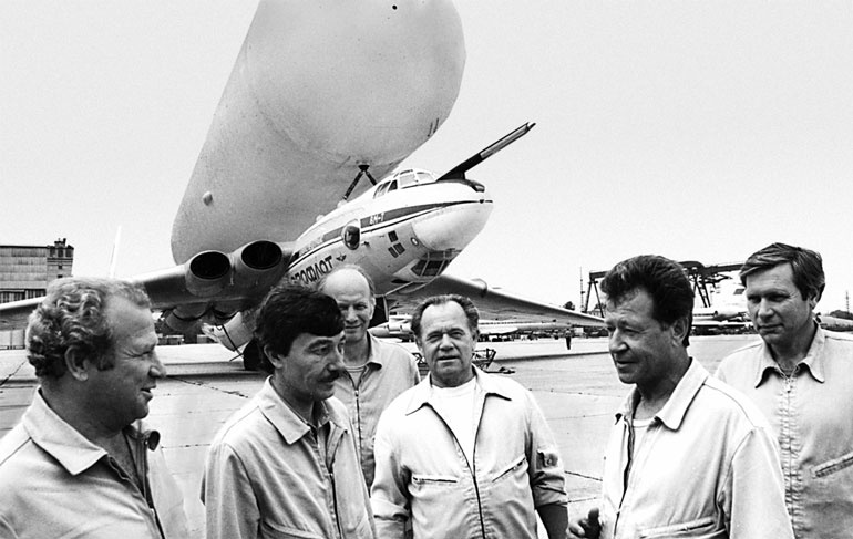 Иллюстрация к книге — Мясищев. Неудобный гений. Забытые победы советской авиации [i_092.jpg]